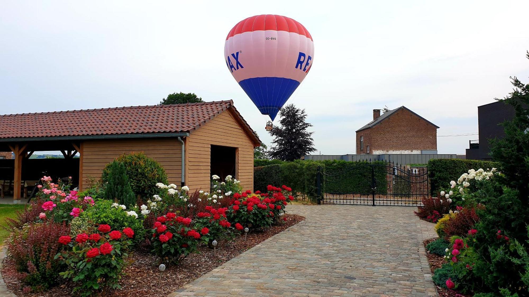 B&B Secret Garden Voeren Exterior foto